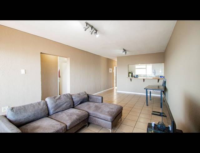 2 BEDROOM APARTMENT FOR SALE IN PRIMROSE HILL